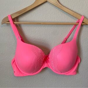 Victoria’s Secret Hot Pink bra 38C